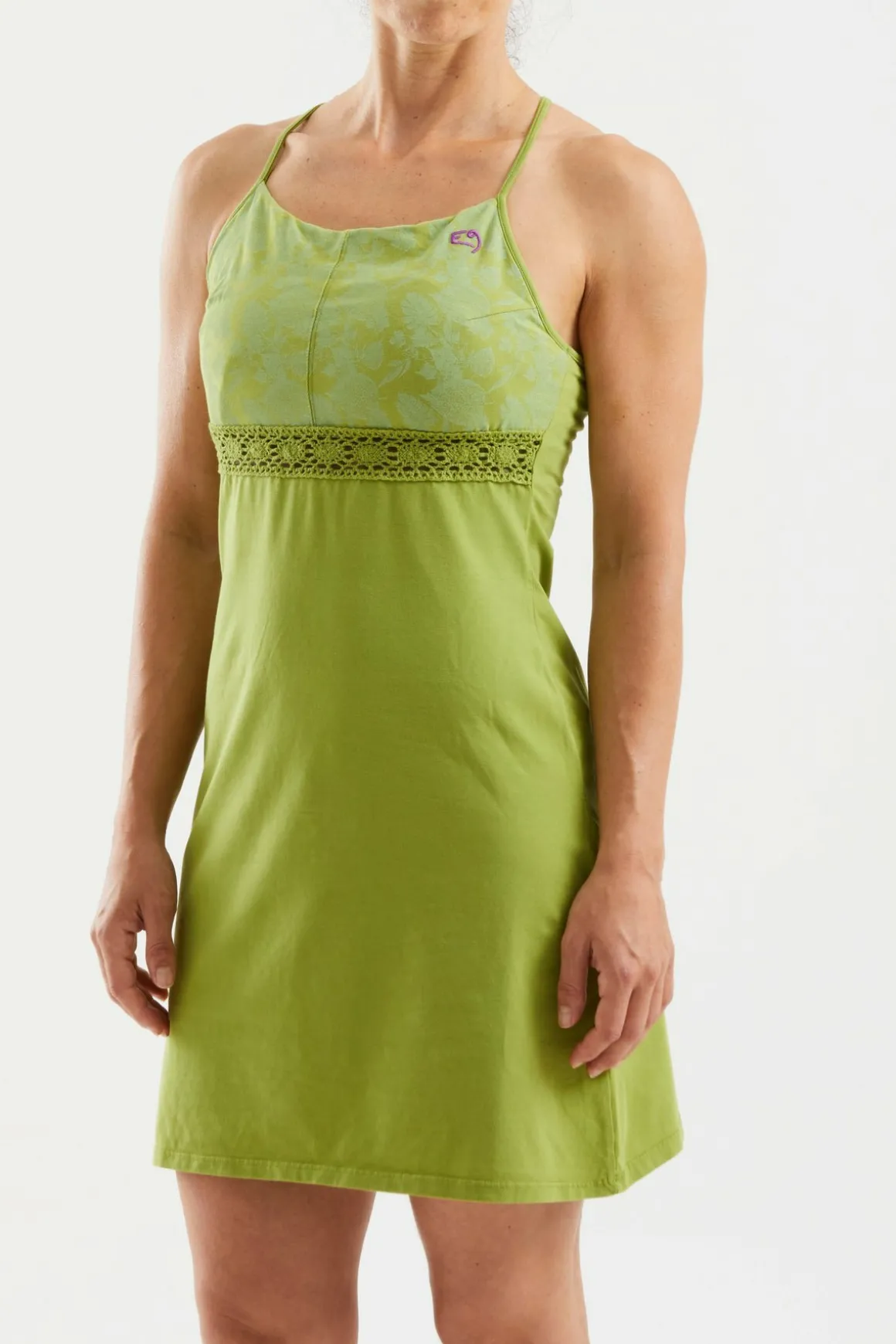 Debby|E9 Discount
