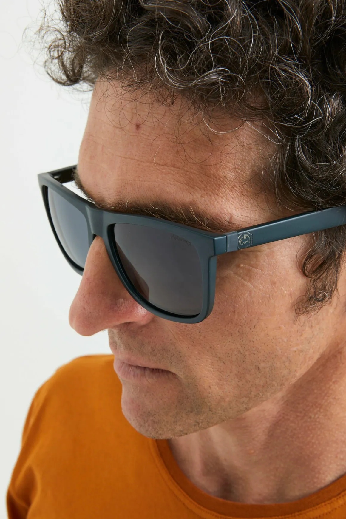 Gustav|E9 Online